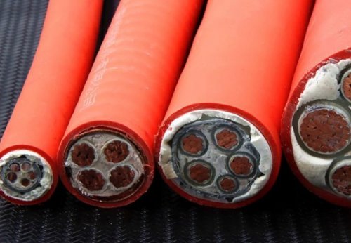 選擇電力電纜的截面的時(shí)候，應該遵照哪